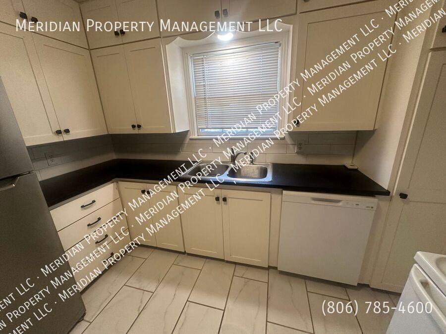 2303 35th St - Photo 6 of 17