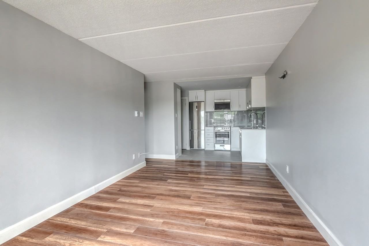 3 1/2 Grand et Luxueux, Roxboro-Pierrefonds $1395  Disponible IMMÉDIATEMENT, contactez Stew au (514) - Photo 7 of 17