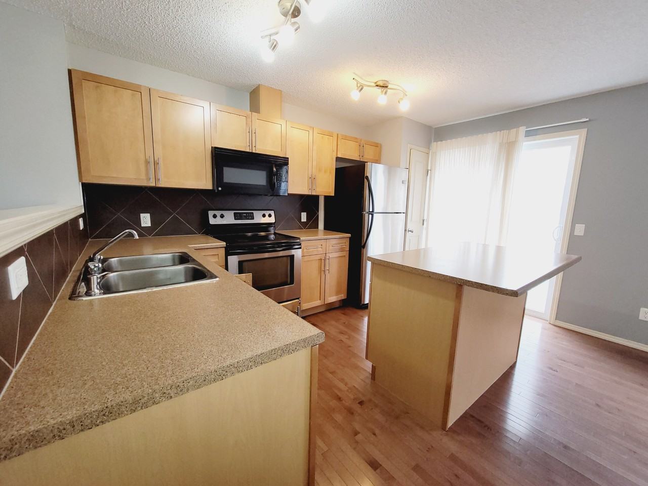 2051 Towne Centre Blvd NW - #20 - Photo 2 of 14