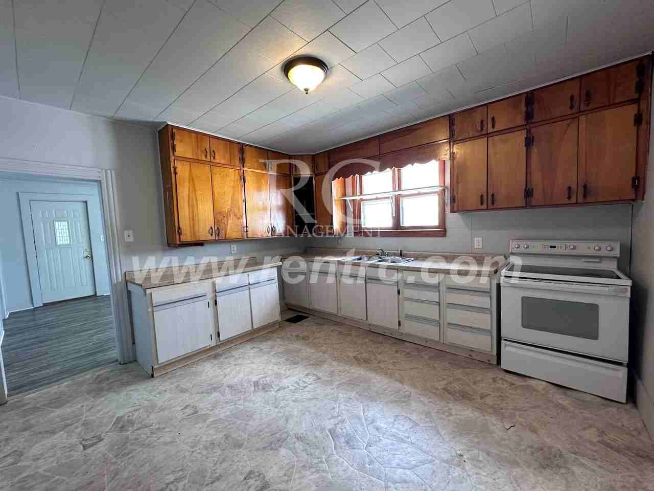 905 N Jackson St #N - Photo 2 of 18