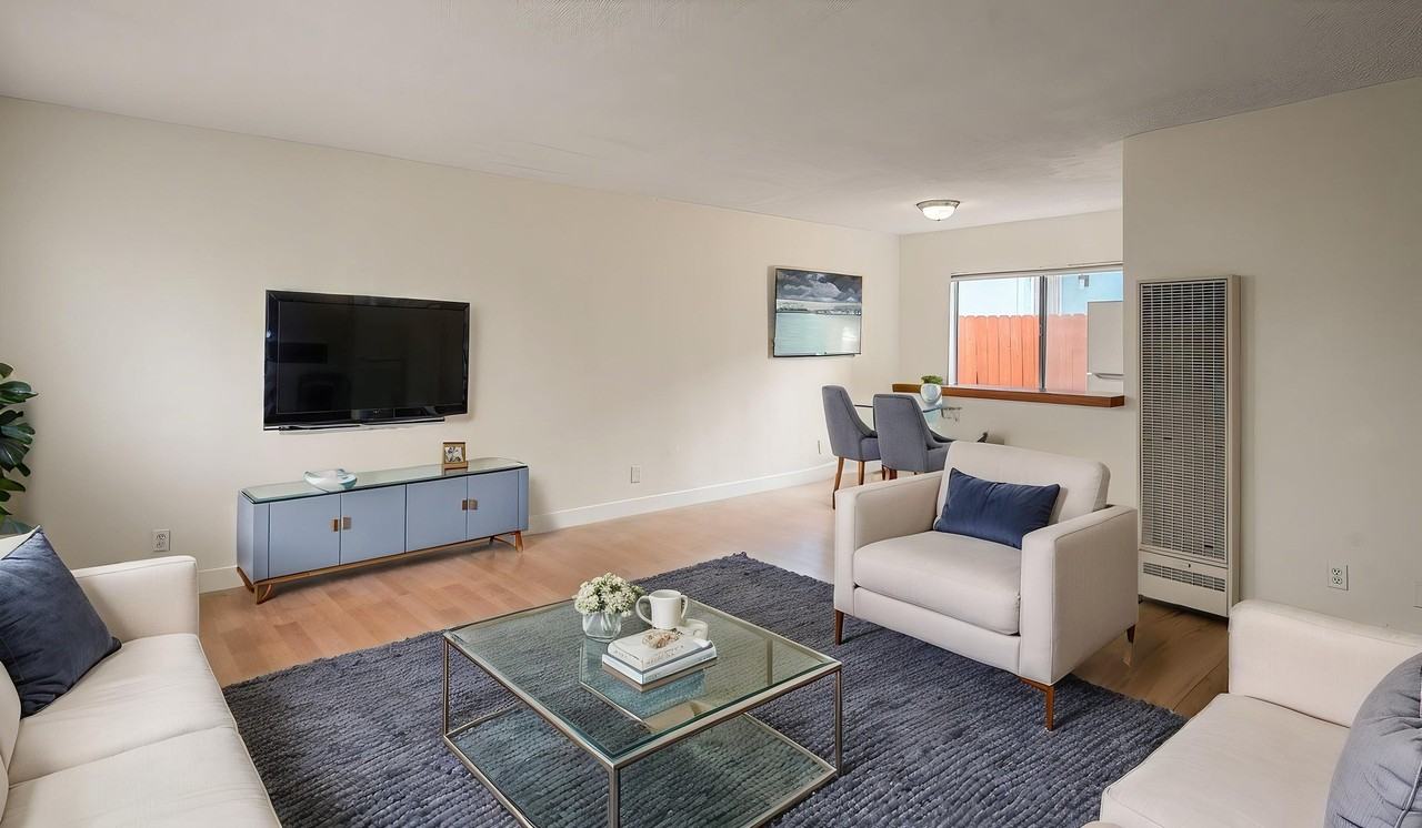 1315 Ocean Park Blvd #2 - Photo 3 of 21