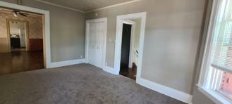 933 W 9th St #UPPER - Photo 1 of 1
