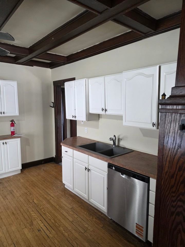 15 Hughes Ave - Photo 7 of 15