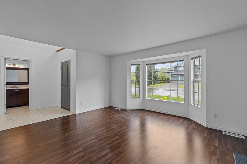 29021 13th Ave S - Photo 3 of 37