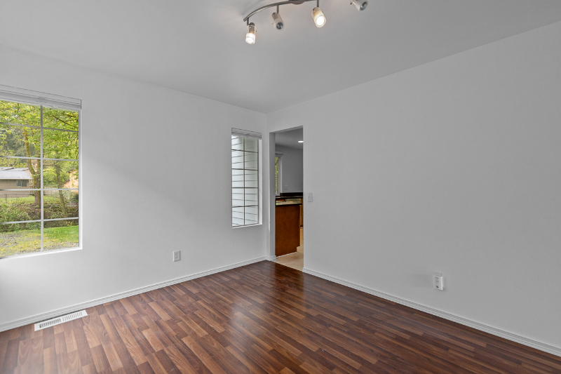 29021 13th Ave S - Photo 7 of 37