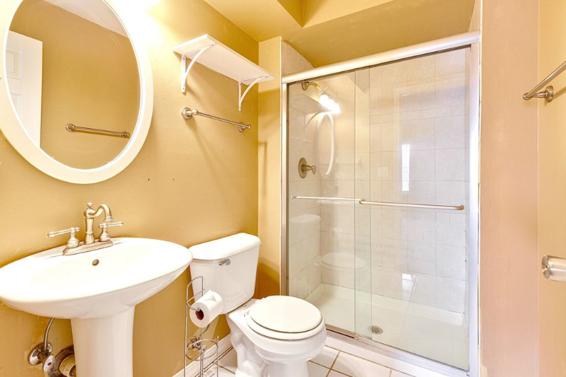 219 W Court Of Shorewood #3A - Photo 6 of 10