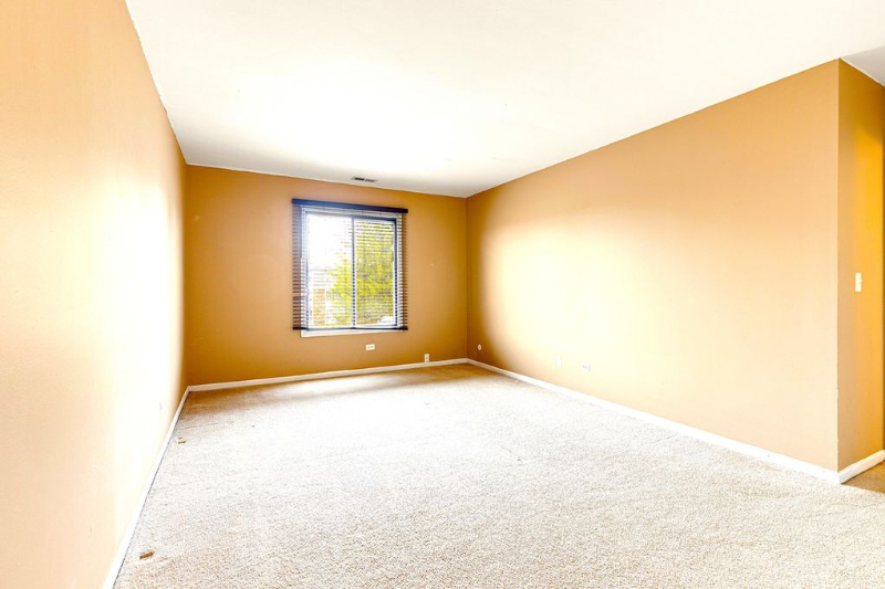 219 W Court Of Shorewood #3A - Photo 7 of 10