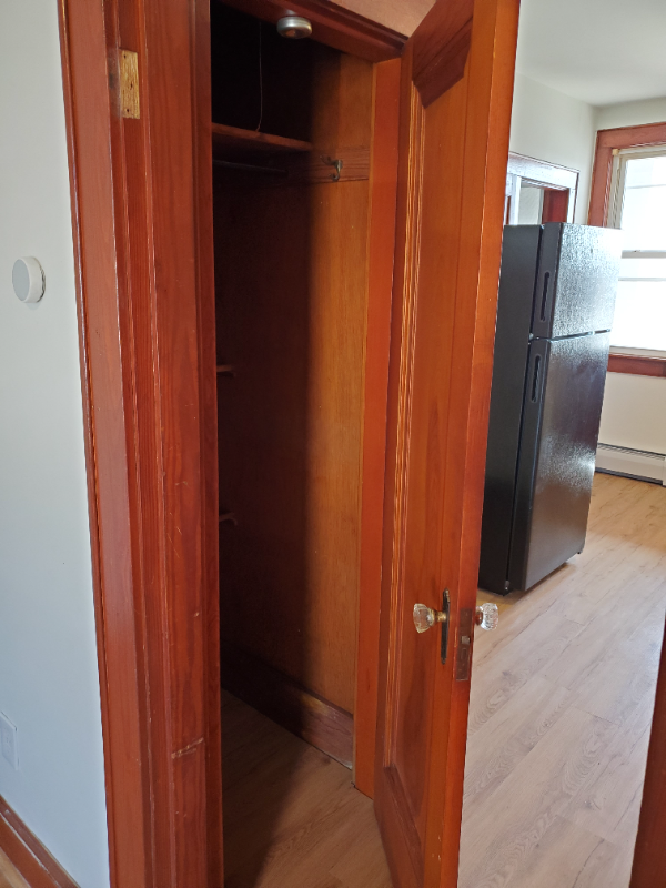 297 Amherst St - Photo 7 of 10