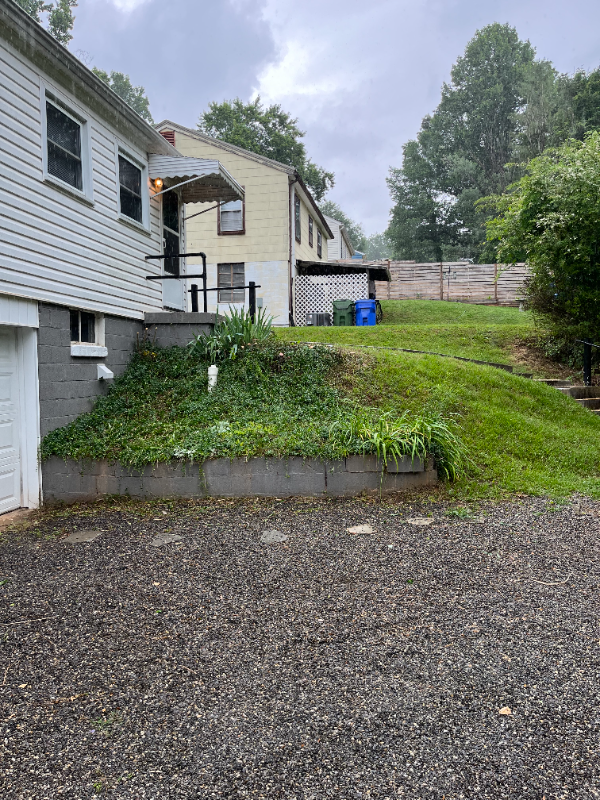 7 Robinwood Ave - Photo 4 of 33