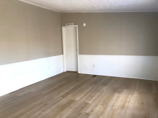 4105 Ek Dr - Photo 5 of 37