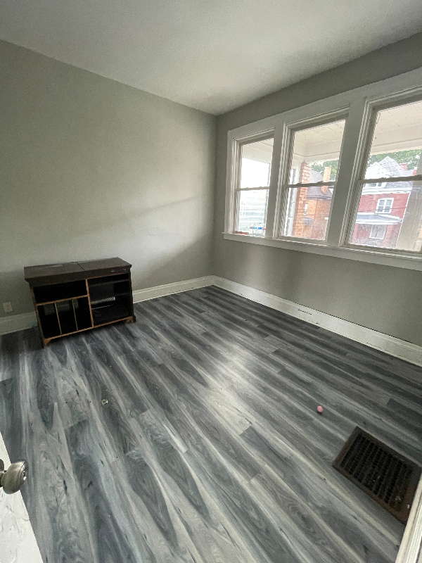 141 S Bryant Ave #1 - Photo 5 of 11