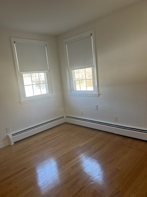 54 Hilltop Rd - Photo 4 of 24