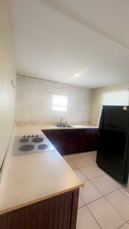 10842 Knollwood Dr - Photo 6 of 13