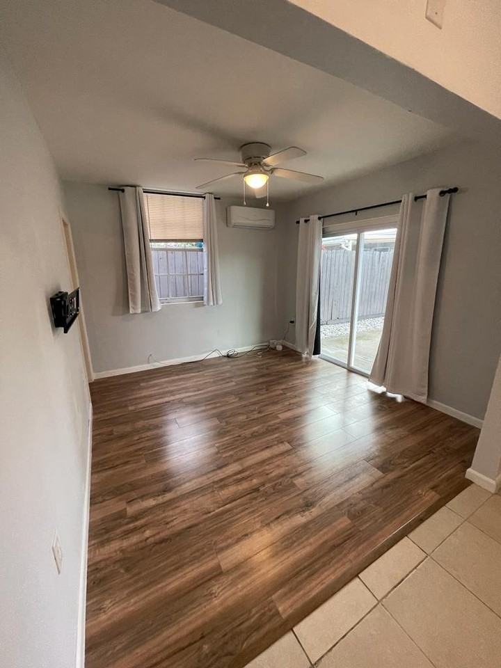 112 Sw 67th Ave - Photo 4 of 14