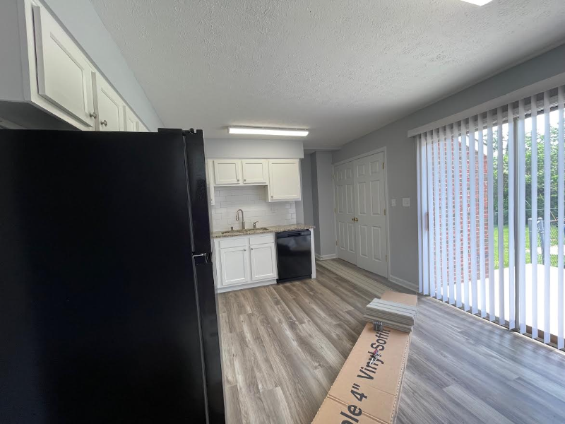 1601 Rhode Ct - Photo 3 of 22