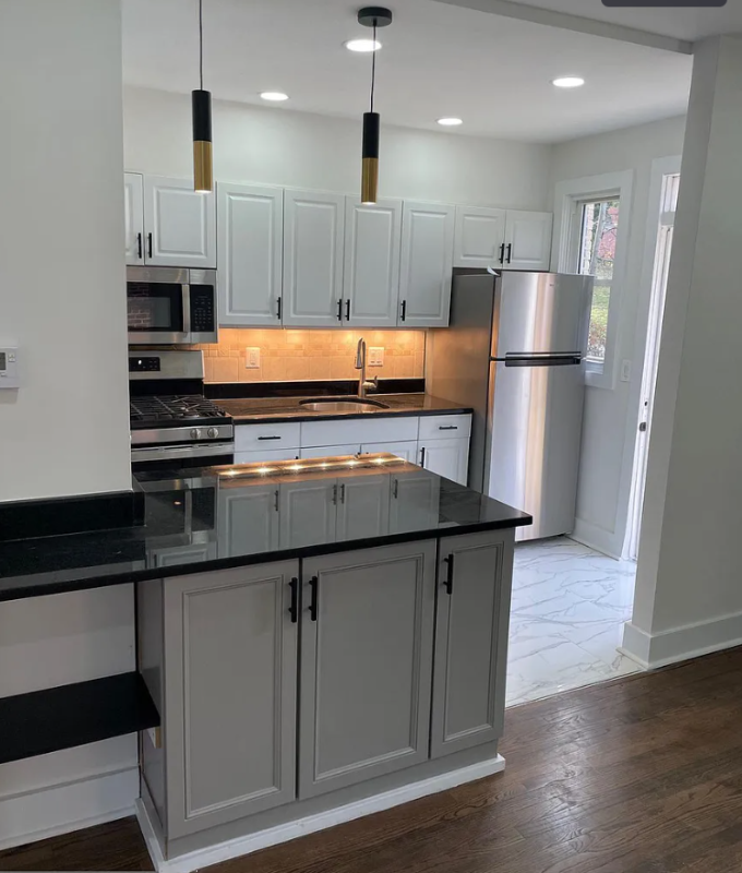 246 Division Ave Ne - Photo 2 of 41