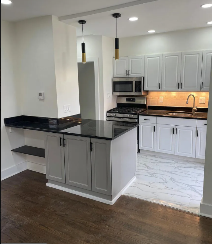 246 Division Ave Ne - Photo 3 of 41