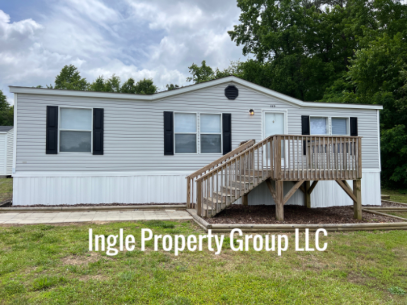 220 Sandy Rd - Photo 5 of 18