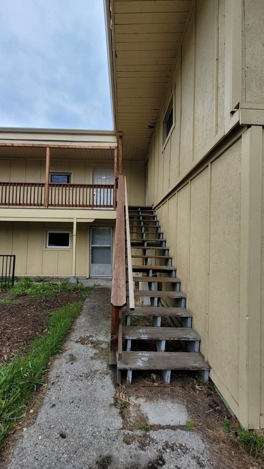 1128 Hess Ave #X - Photo 5 of 7