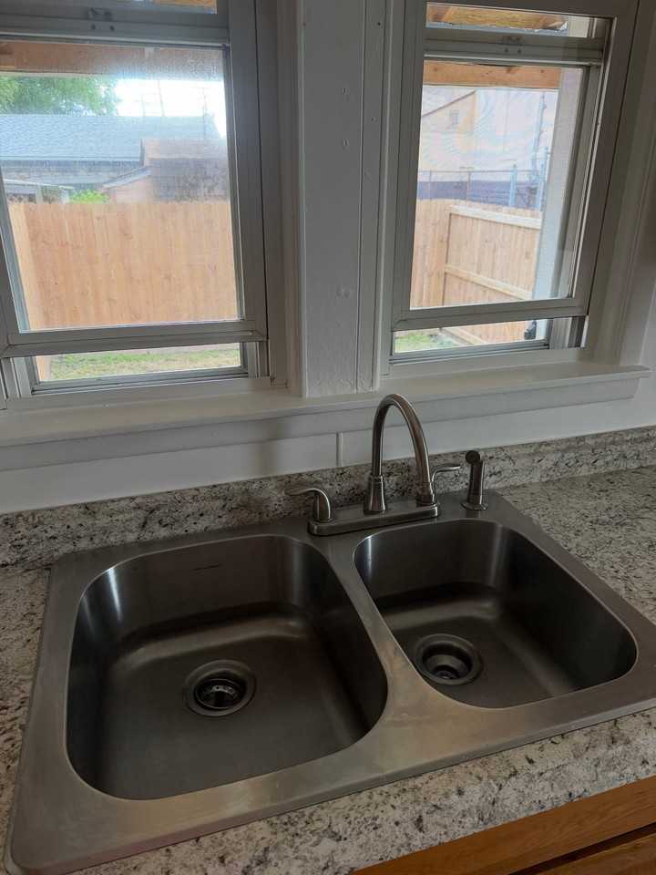 507 24th St #509 - Photo 5 of 20