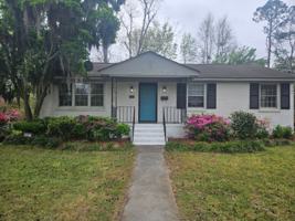 featured image of 1531 E 53rd St