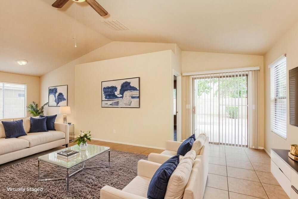 11026 W Wilshire Dr - Photo 3 of 19