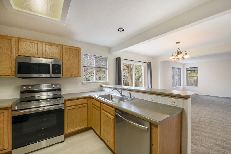 1807 Antero Ct - Photo 4 of 14