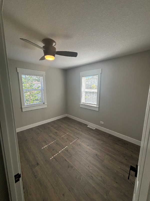 314 6th St - Photo 5 of 12