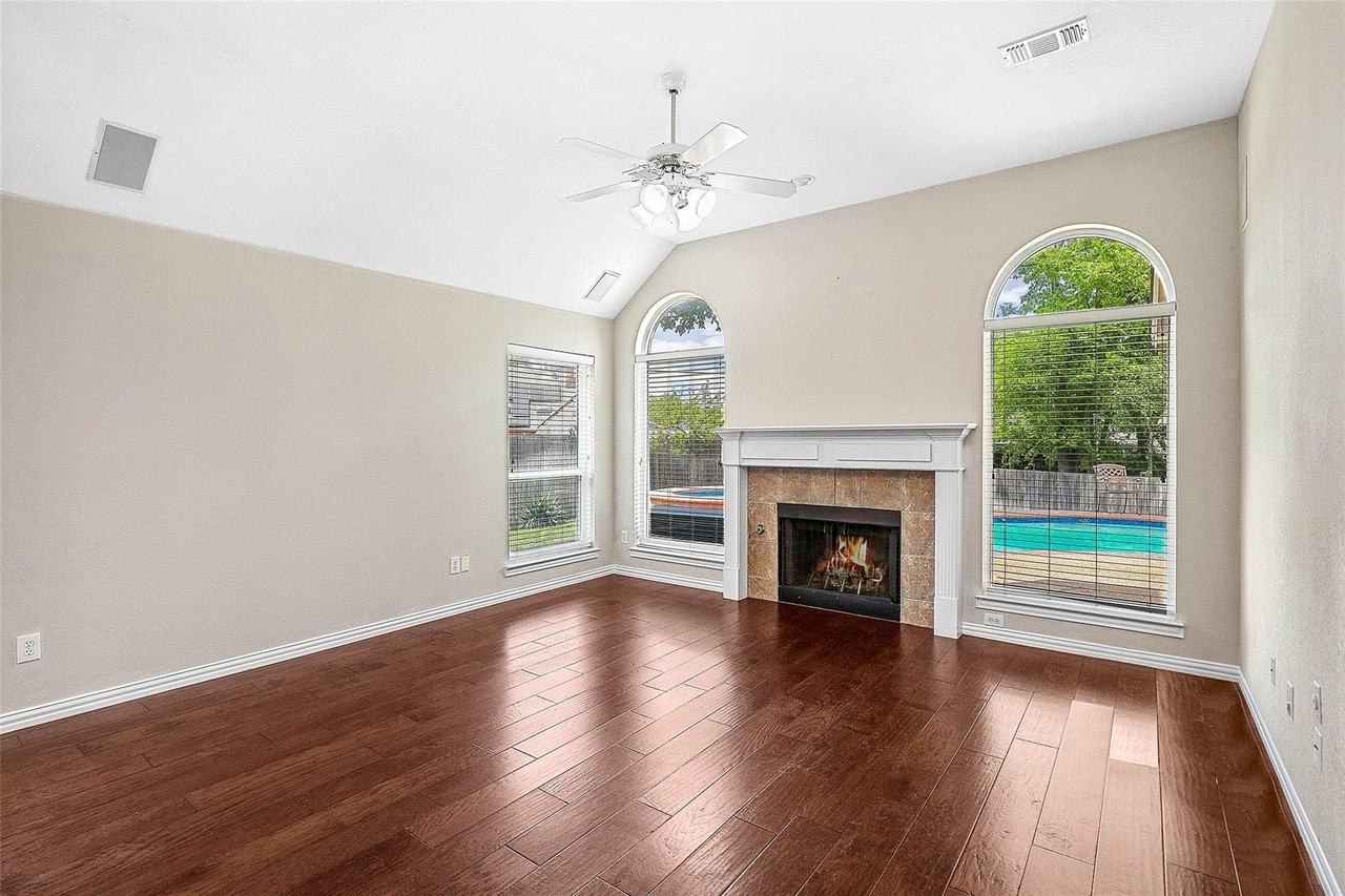 3929 Autumn Ln - Photo 7 of 18