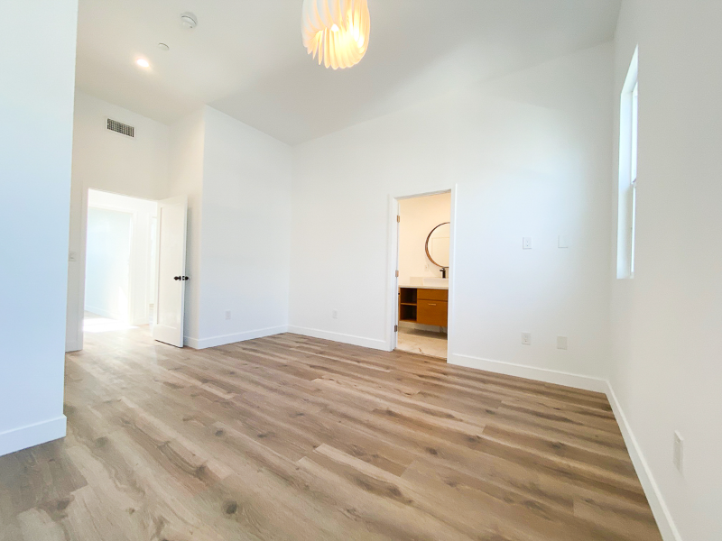 3003 S Cloverdale Ave #0 - Photo 7 of 20