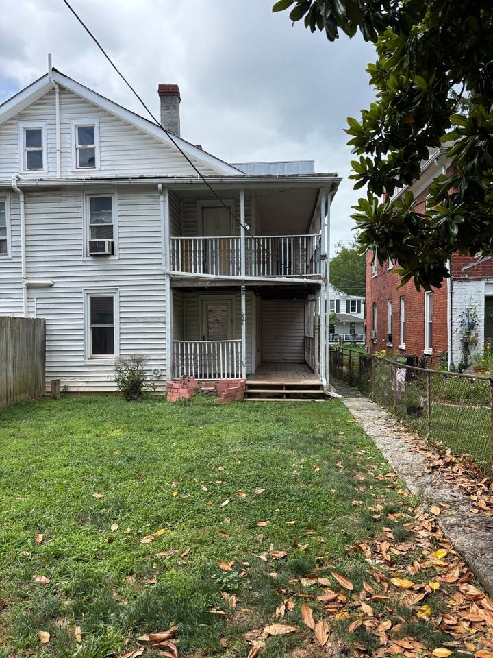 720 Winchester Ave - Photo 2 of 12