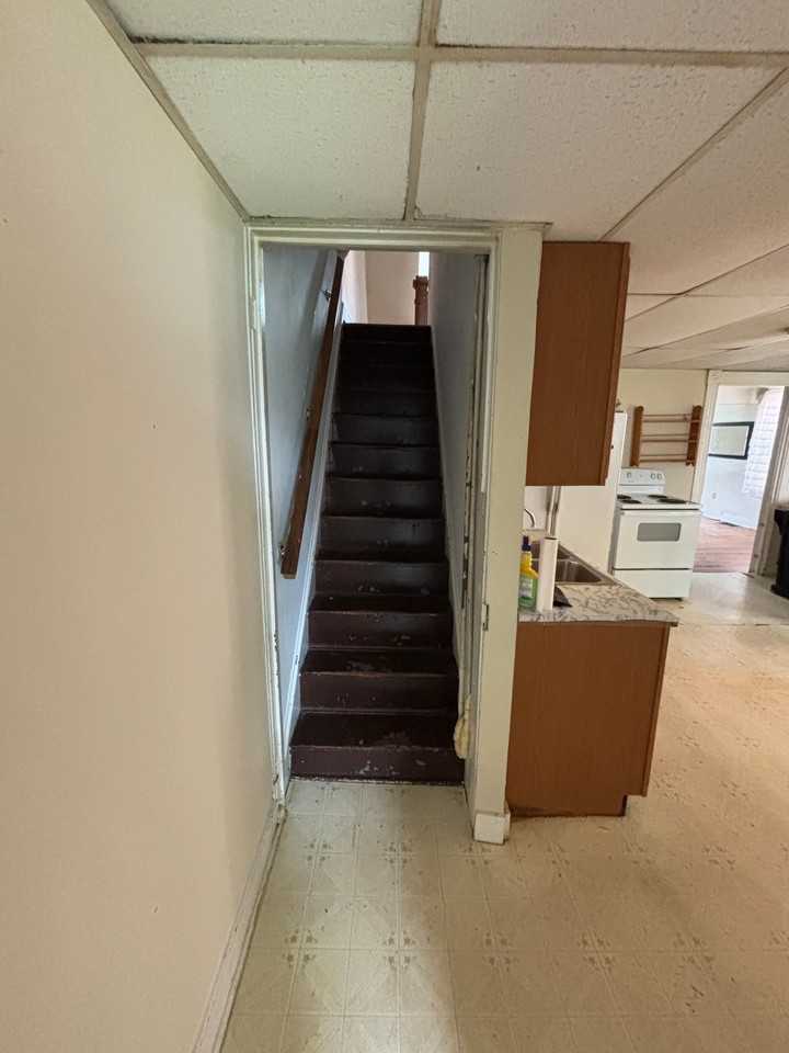 720 Winchester Ave - Photo 5 of 12
