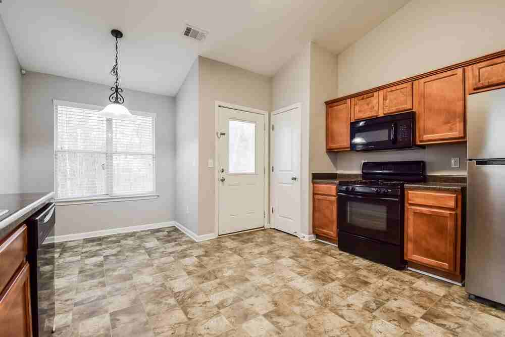 54 Camden Way - Photo 6 of 16