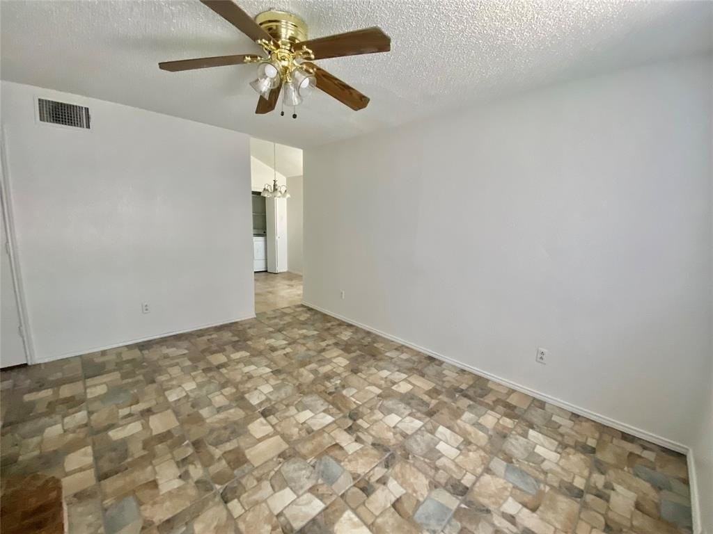 113 Myers Dr - Photo 4 of 9