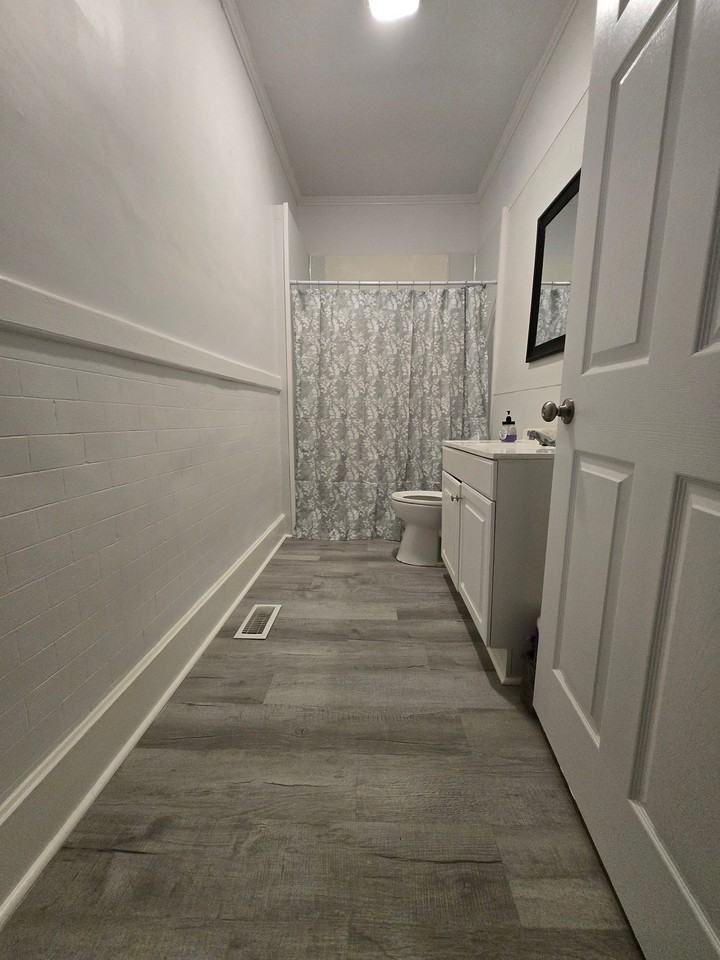 320 Treadwell St - Photo 4 of 6