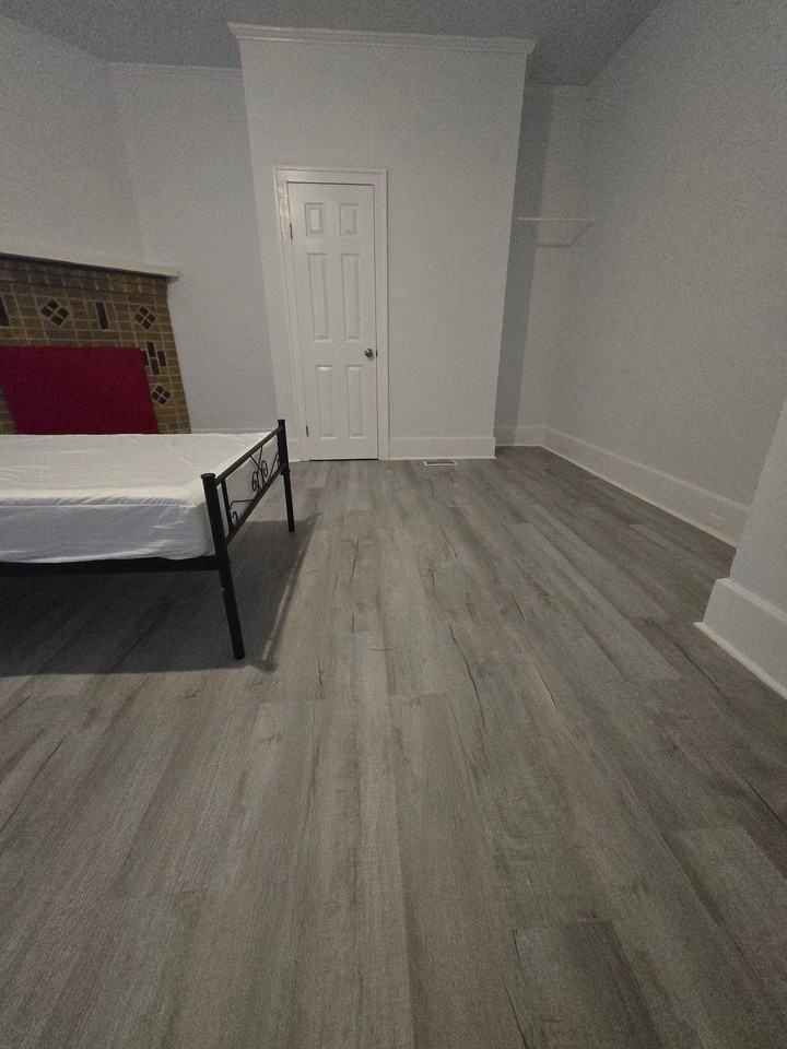 320 Treadwell St - Photo 6 of 6