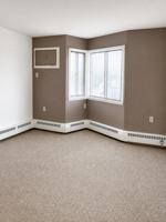 featured image of 215 Linden Avenue West