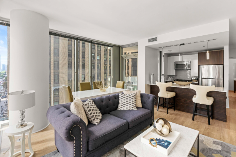 174 N Michigan Ave - Photo 4 of 20