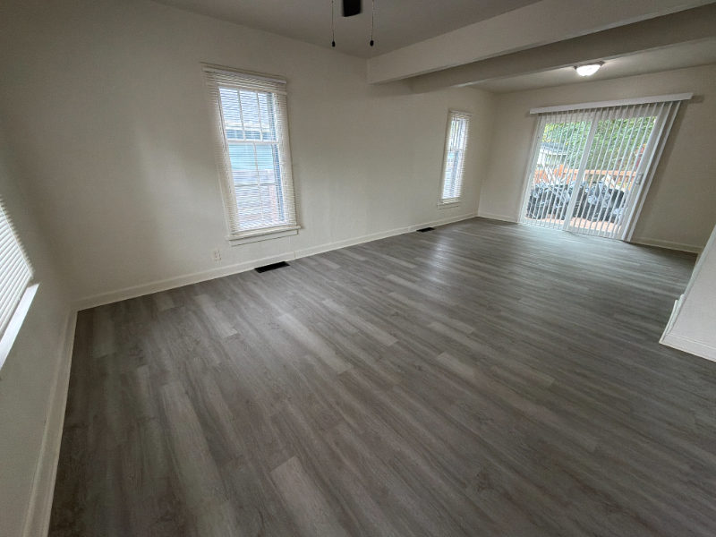 745 Carbon St - Photo 5 of 20