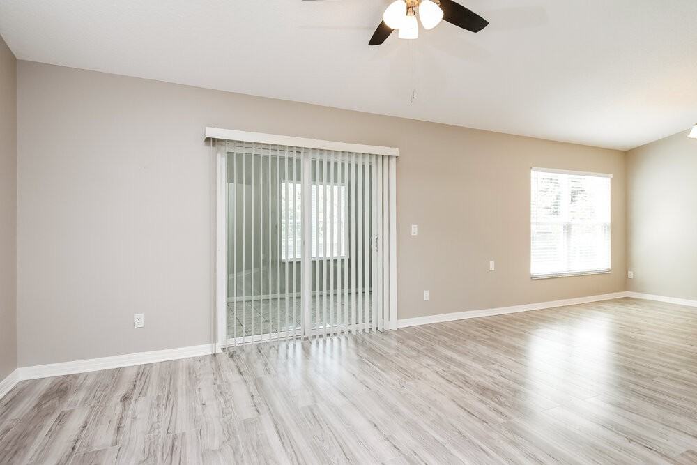5140 Heatherstone Ct - Photo 5 of 16