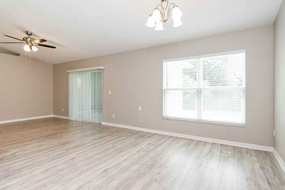 5140 Heatherstone Ct - Photo 6 of 16