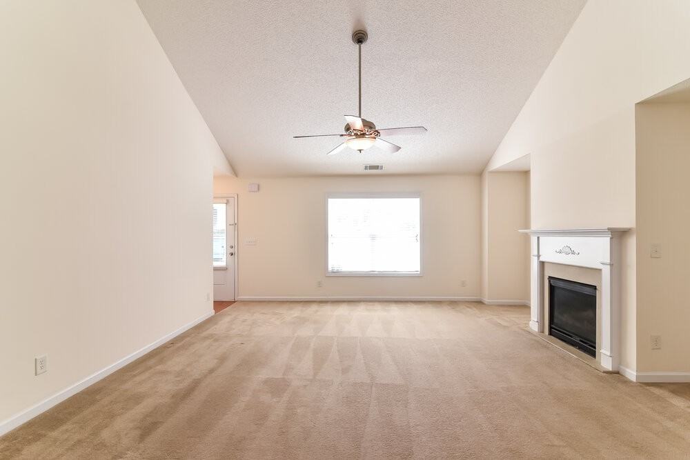 3856 Pine Village Pl - Photo 5 of 17