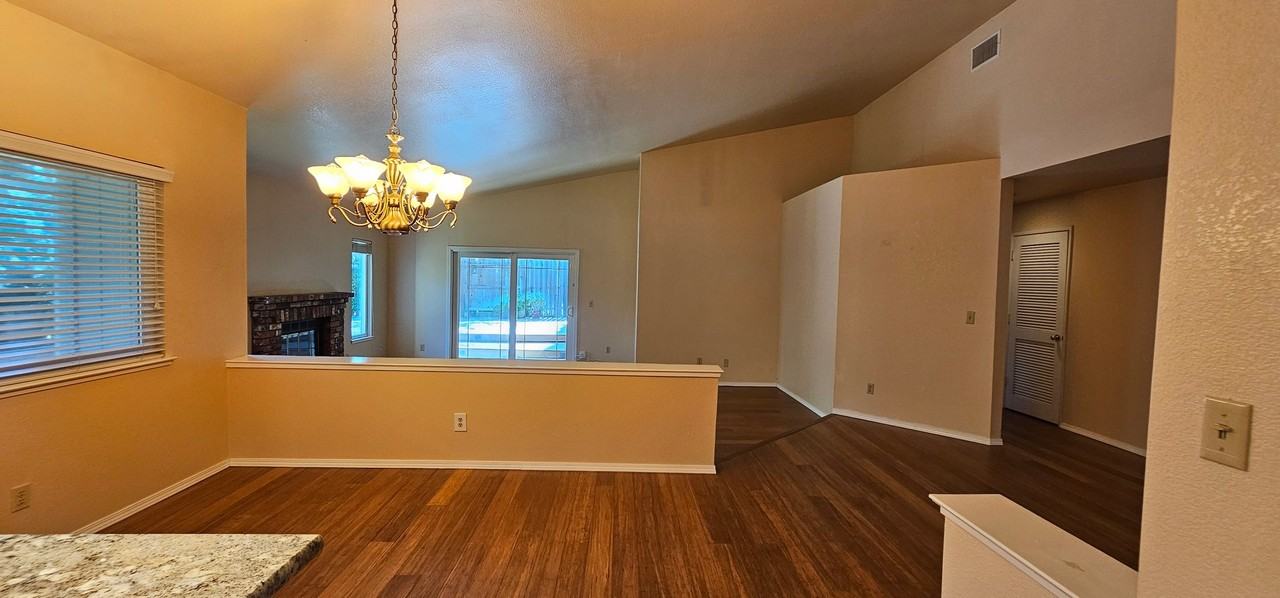 3083 Funston Dr - Photo 4 of 17