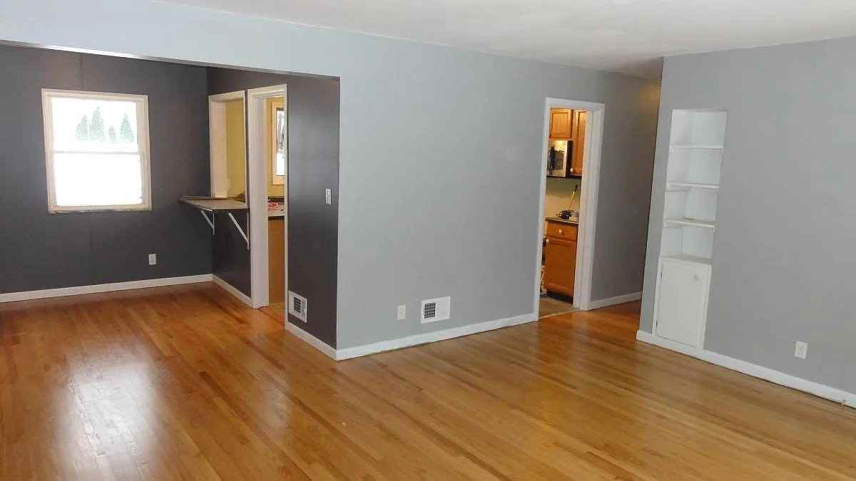 6488 N Rural St - Photo 4 of 14