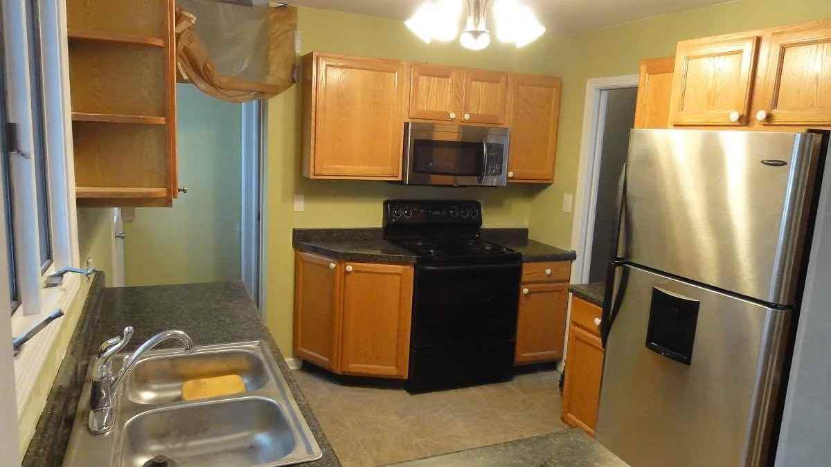6488 N Rural St - Photo 7 of 14