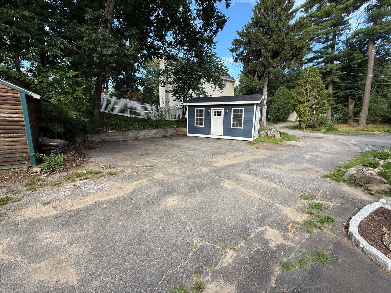 5 Rock Pond Ave - Photo 2 of 20