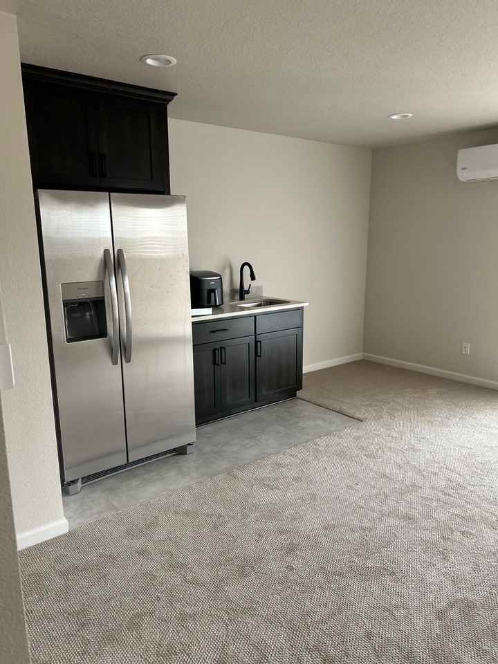 4668 Se 2nd St - Photo 6 of 7