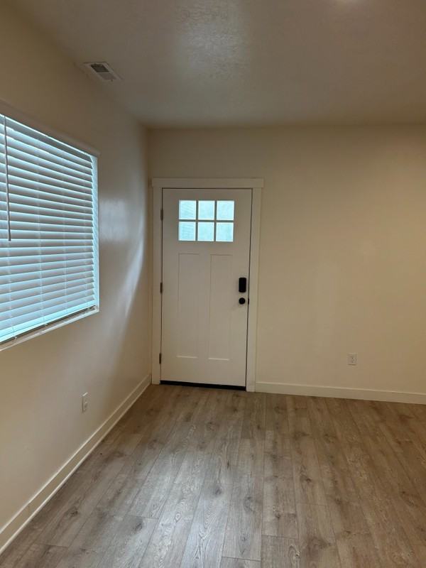 315 S Sherman St - Photo 6 of 22