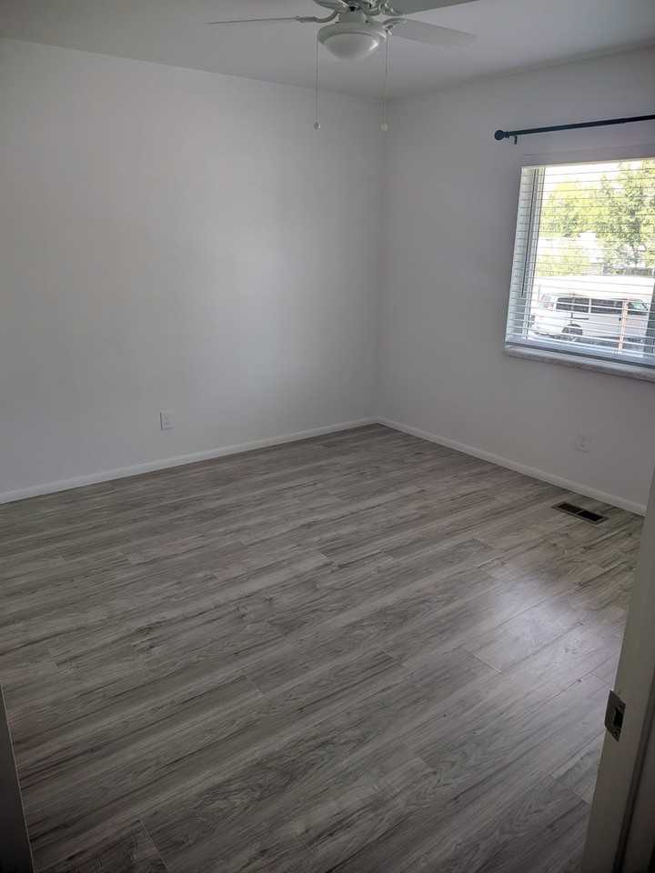 1445 N Amiron Way #D - Photo 3 of 14