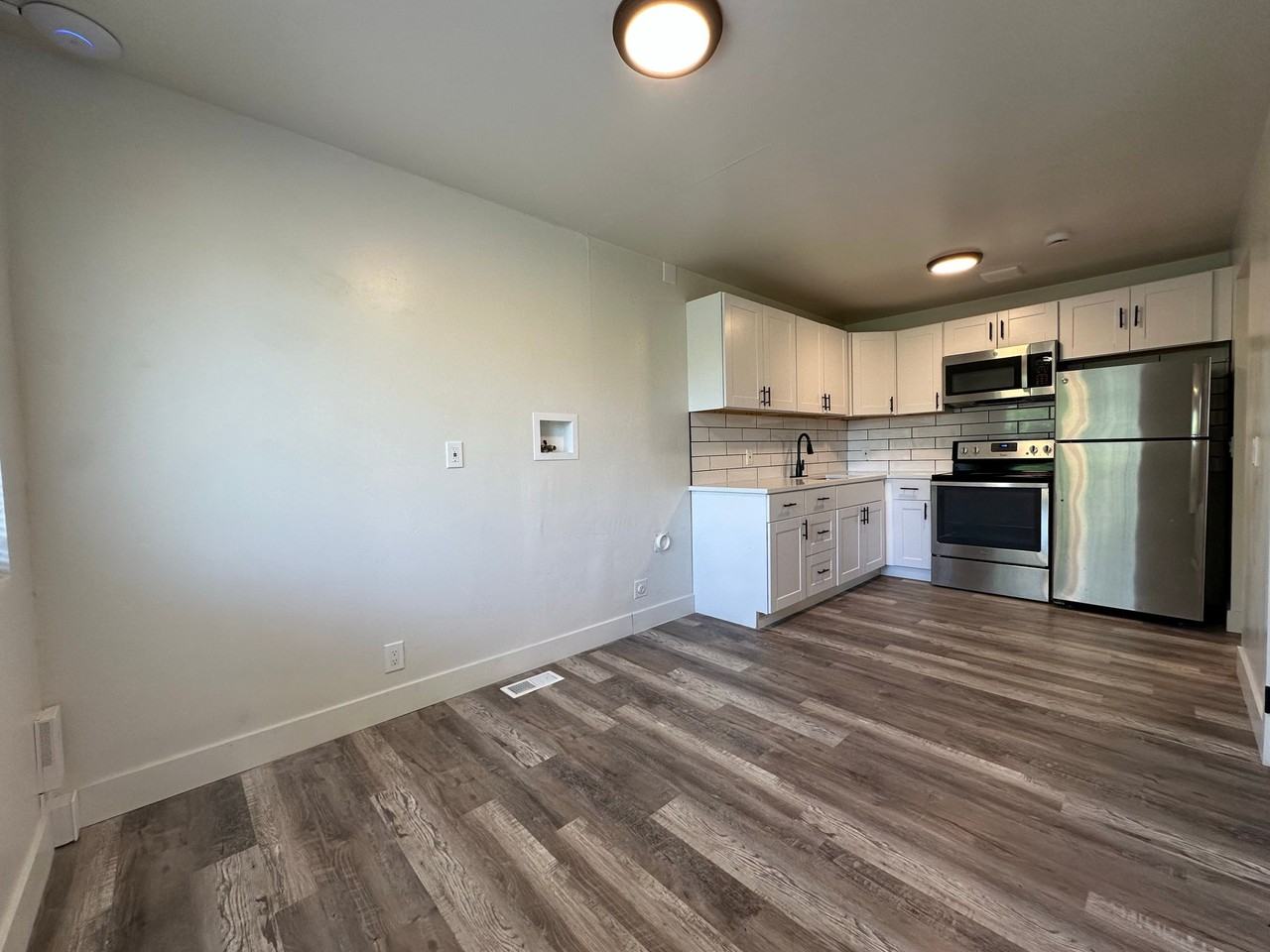 1340 S St #12 - Photo 6 of 21
